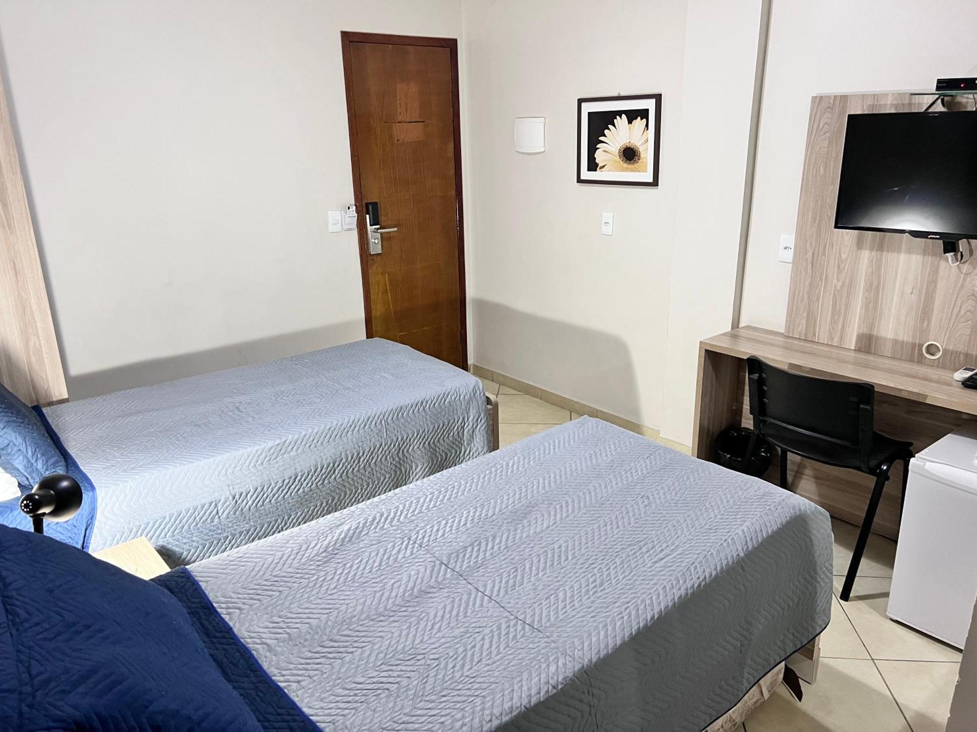 Hotel Golden Jk Muriaé Kültér fotó