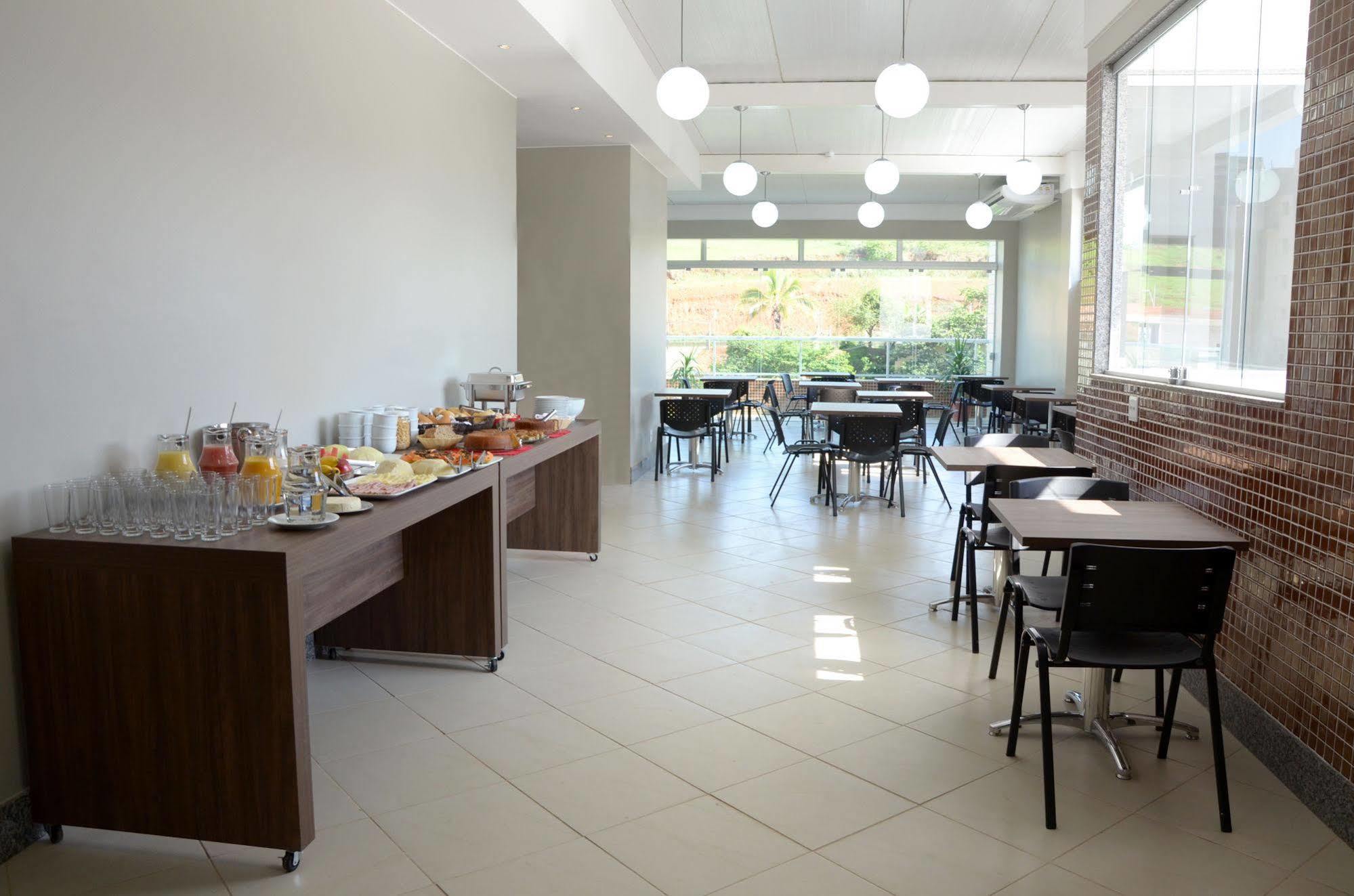 Hotel Golden Jk Muriaé Kültér fotó